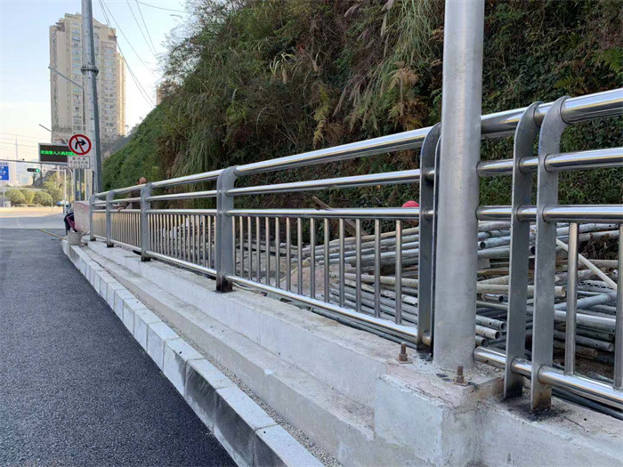 贵阳道路护栏